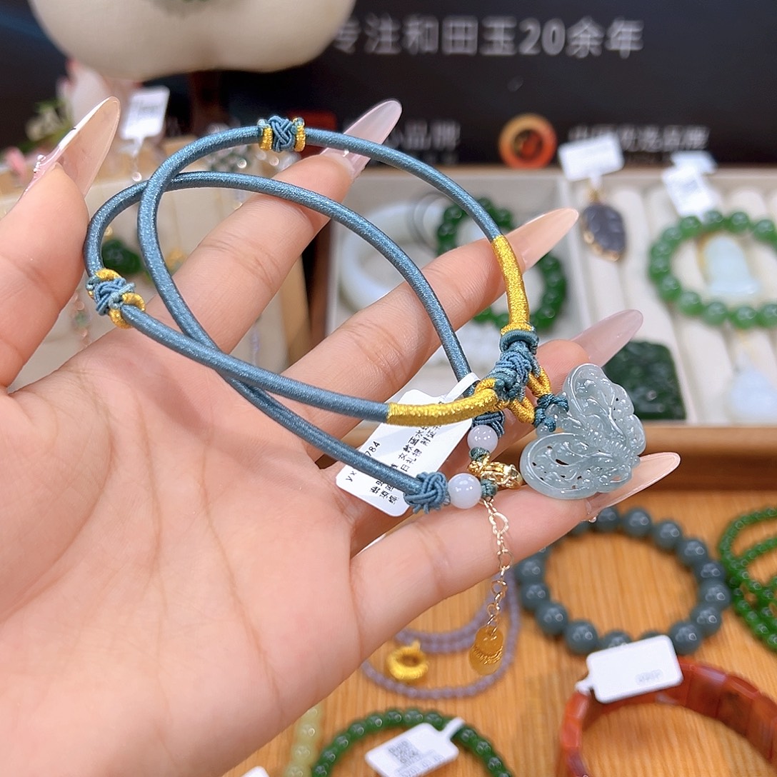 翡翠未镶嵌颈饰sj