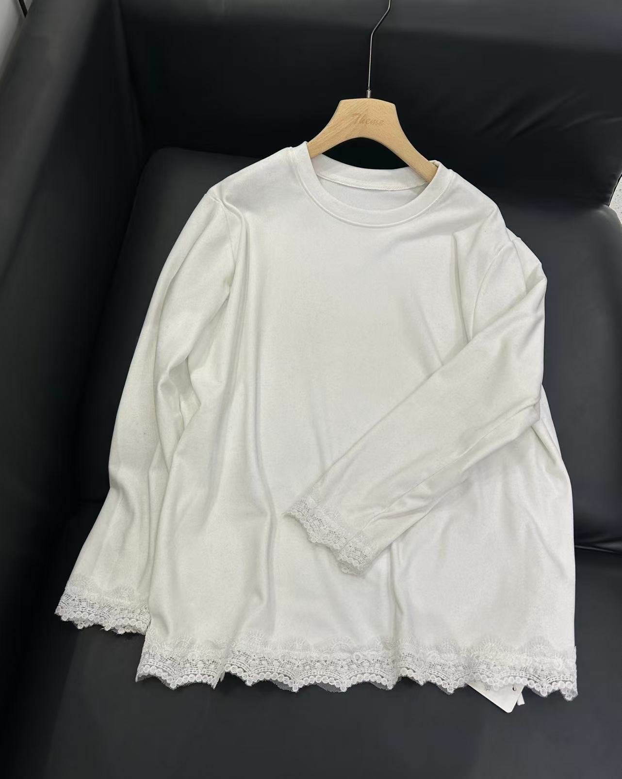 7687-3312 白色加绒加厚蕾丝拼接圆领宽松T恤打底衫