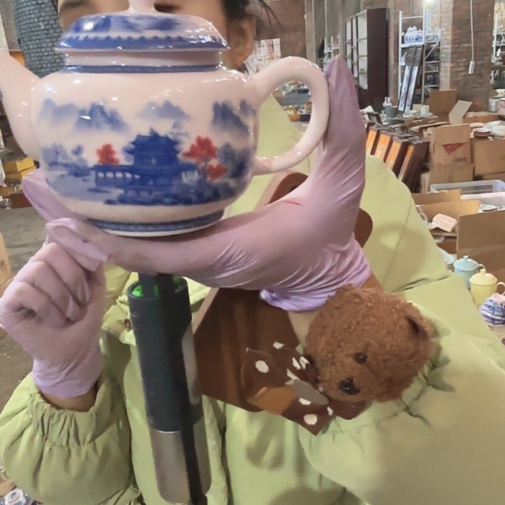 摆件陶景德镇高温红希希壶