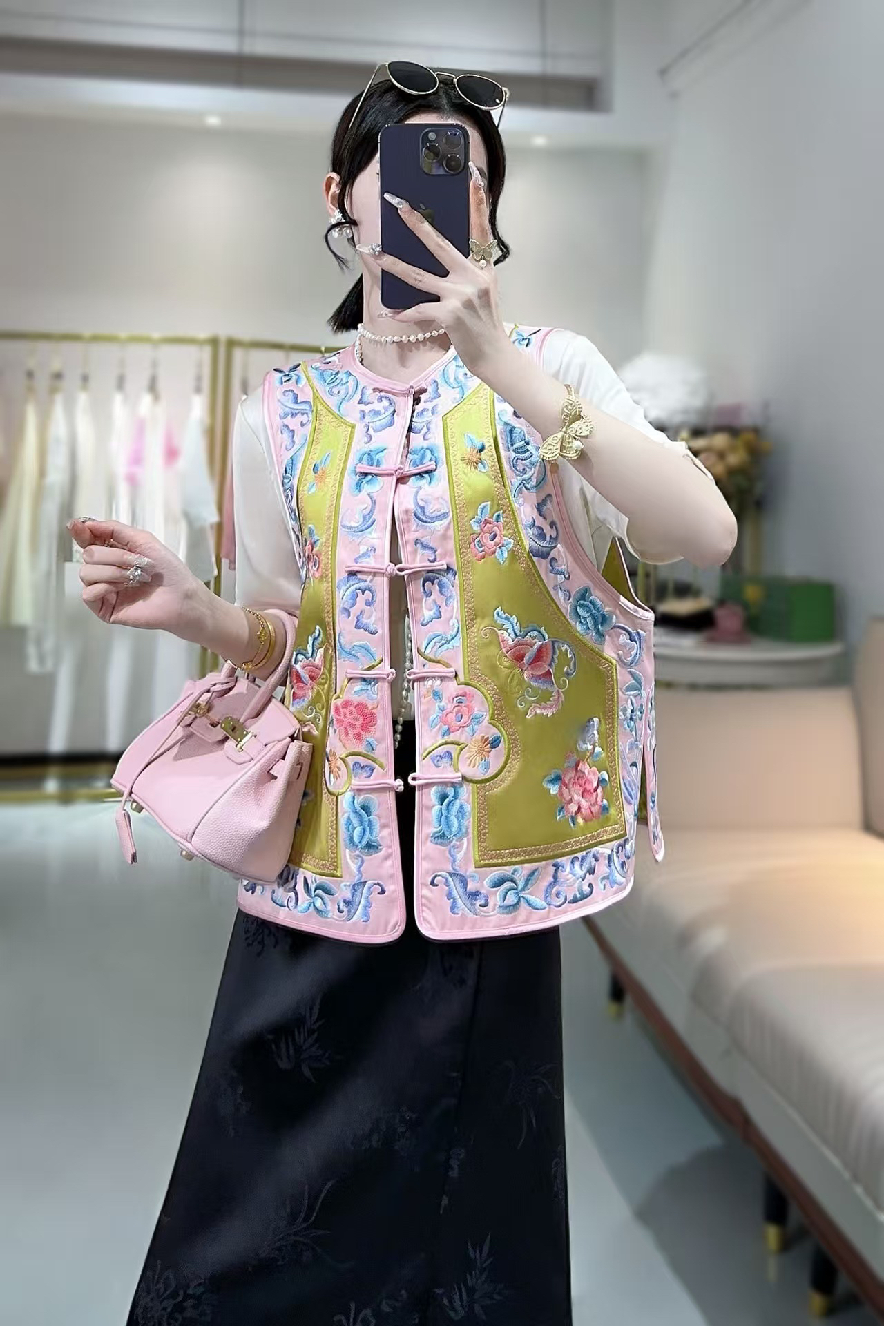 玛薇丝【春彩】醋酸超重工整件刺绣新中式马夹