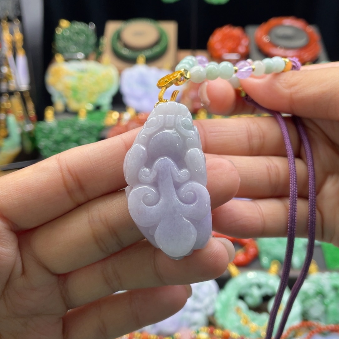 翡翠颈饰未镶嵌代编织