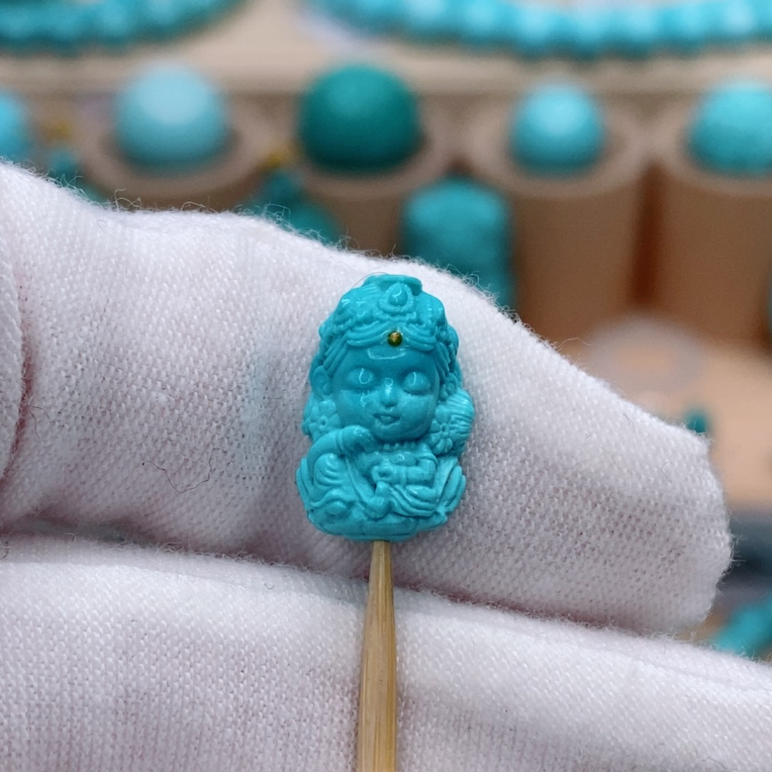 绿松石未镶嵌珠宝奇石