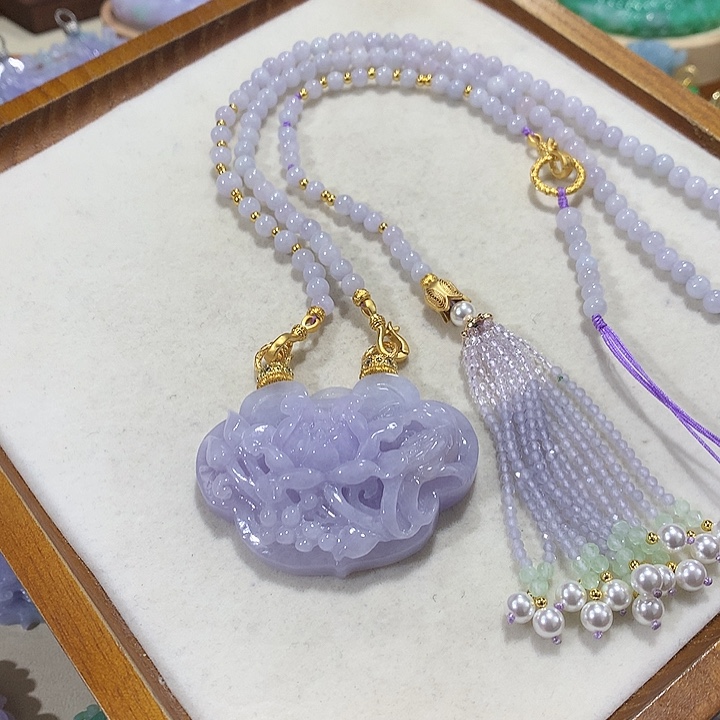 翡翠未镶嵌颈饰翡翠吊坠