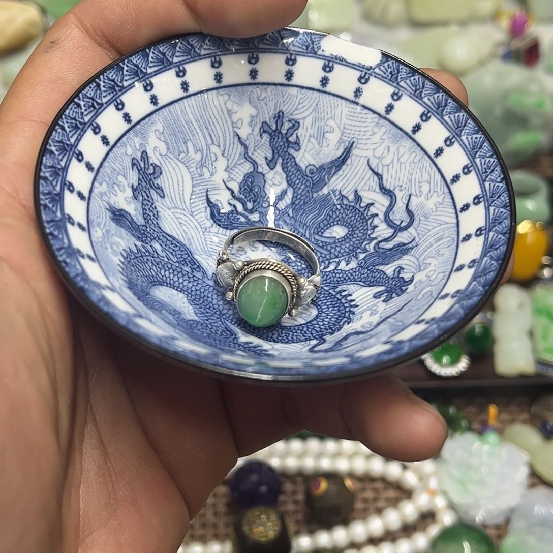 青花瓷O**9闪购商品