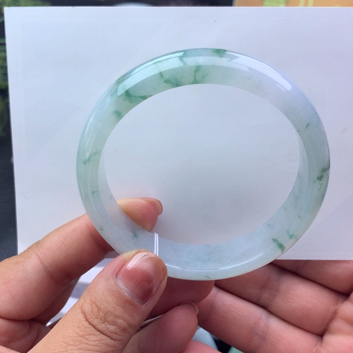 未镶嵌手镯翡翠天然翡翠手镯