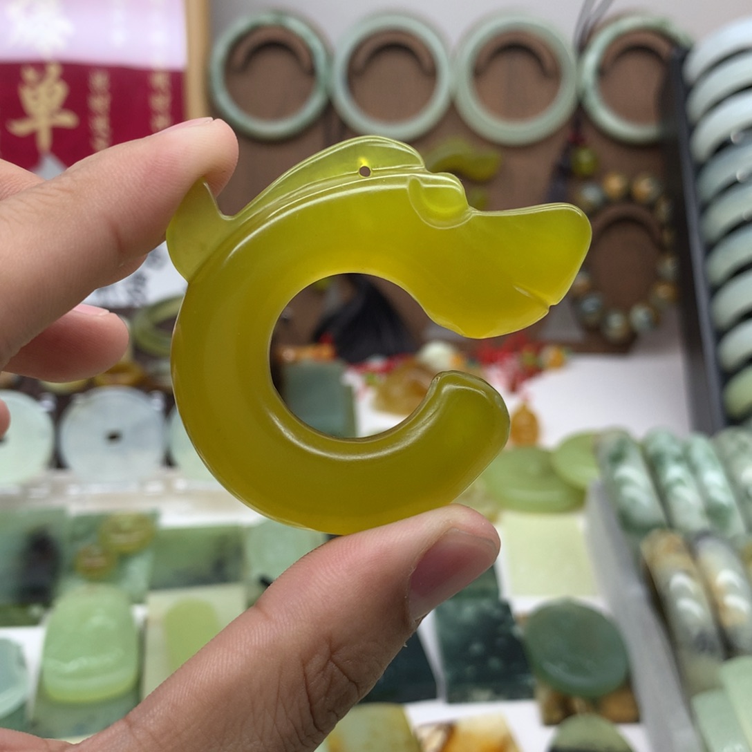 用***3岫玉未镶嵌吊坠(不含链)