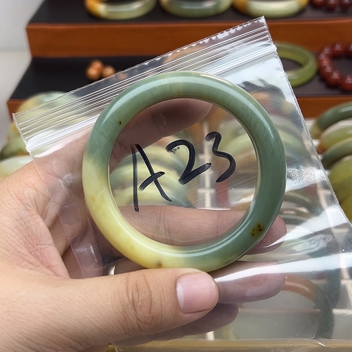 没***系蛇纹石玉合金手镯