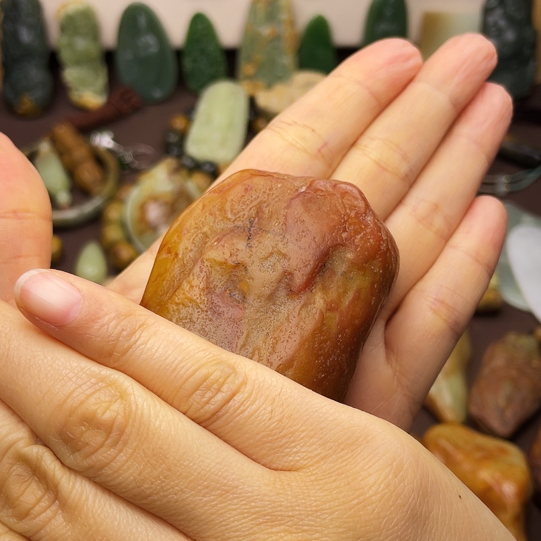 禅***味岫岩河磨玉（透闪石质玉）未镶嵌颈饰