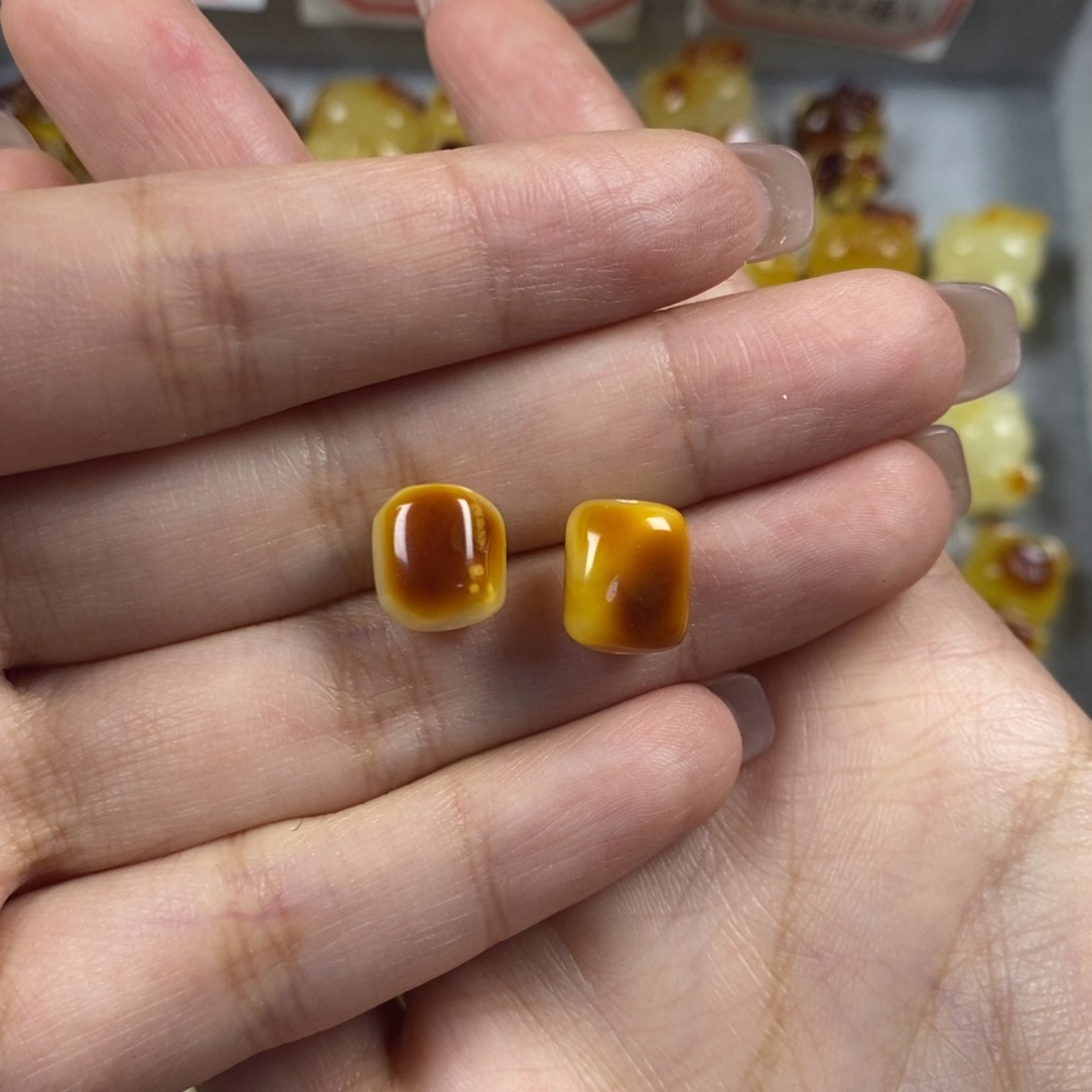 未镶嵌琥珀裸石随行方糖2