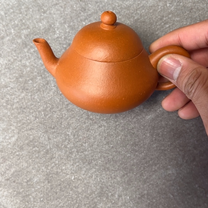 紫砂茶壶垫*微瑕红黄泥梨形