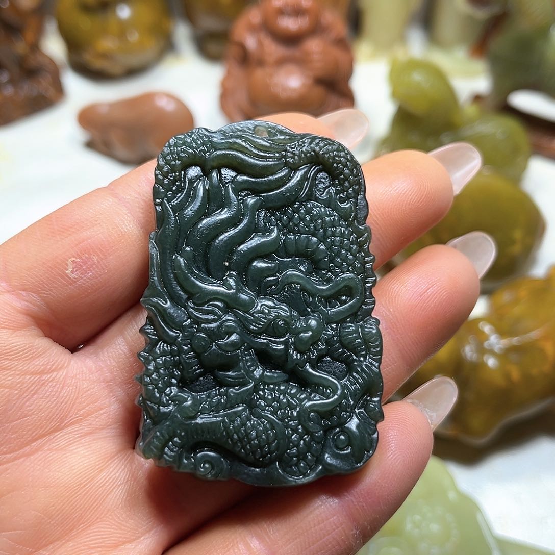 白玉菩提吊坠白玉菩提吊坠