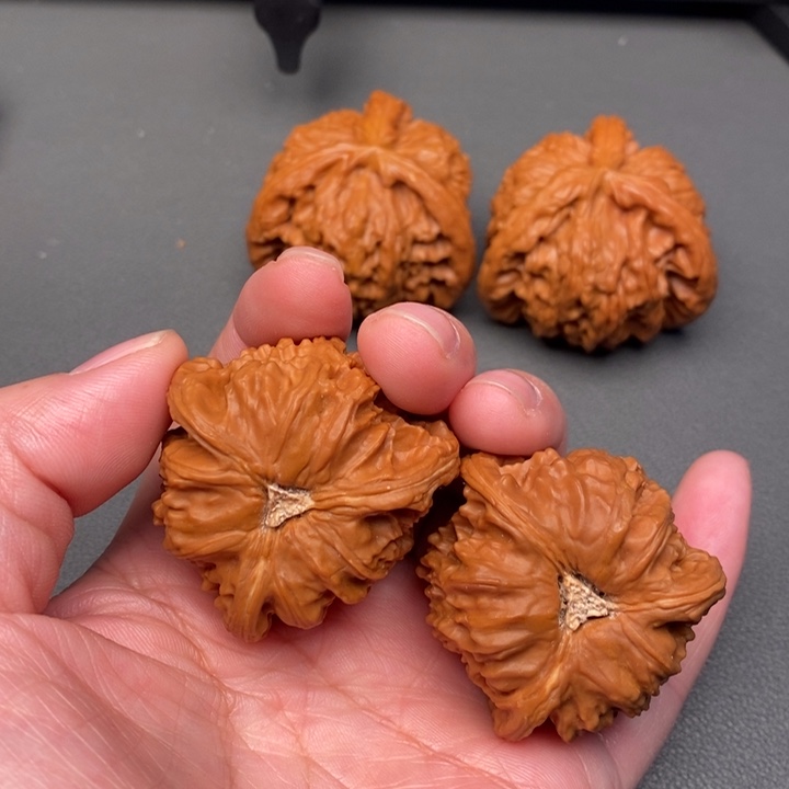 阿***佛文玩核桃吊坠核桃核桃荷兰