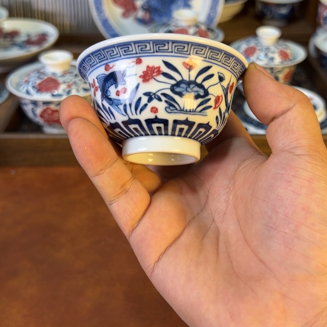 摆件景德镇手工手绘原矿釉里红