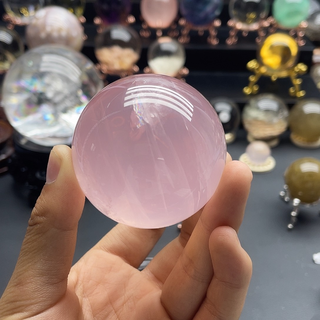 天然粉水晶未镶嵌水晶