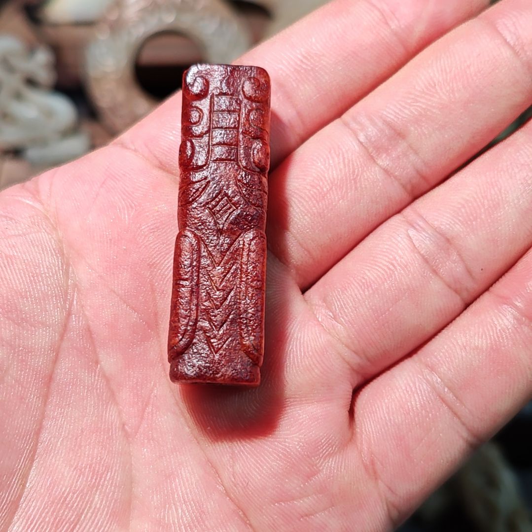 五***叔和田玉（糖玉）未镶嵌颈饰