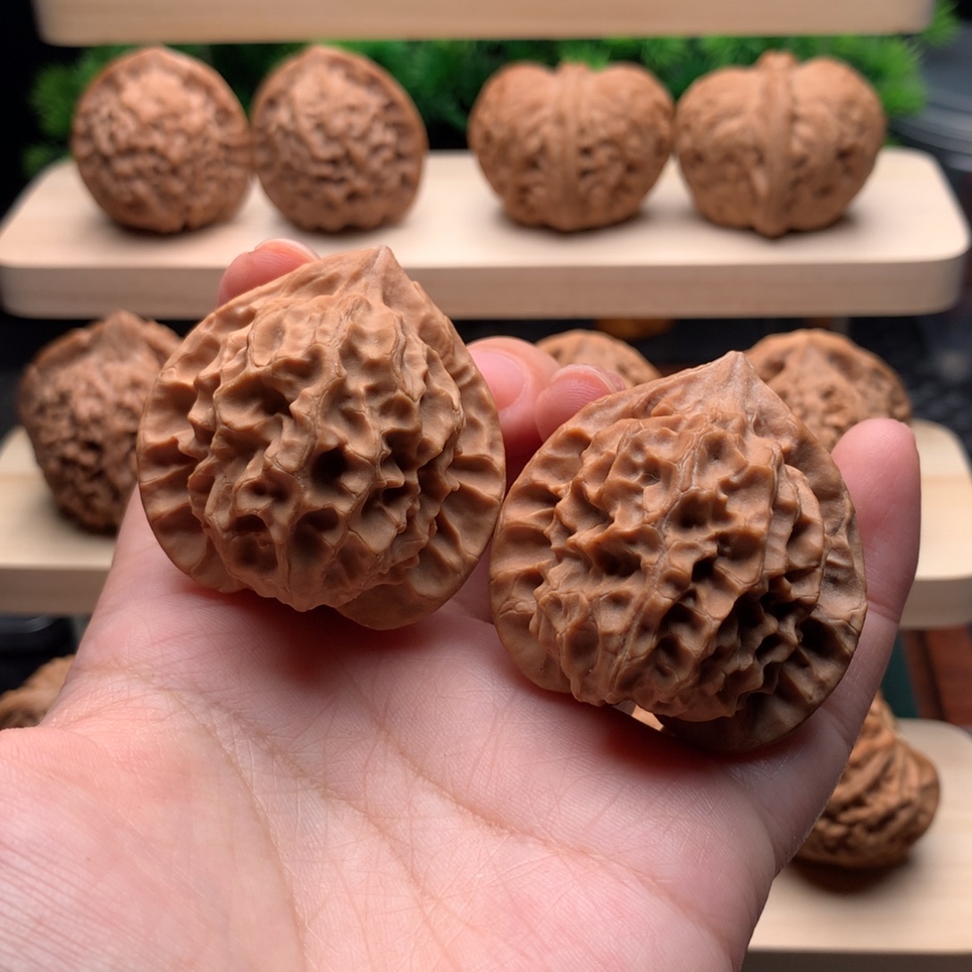 文玩核桃吊坠龙鳞41免