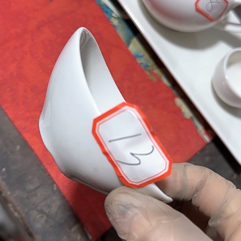 瓷片国营厂库存微瑕2个13