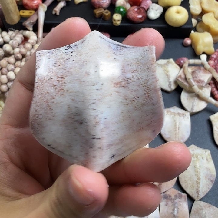 龙***贵花岗石铁合金养殖鹿头骨制作