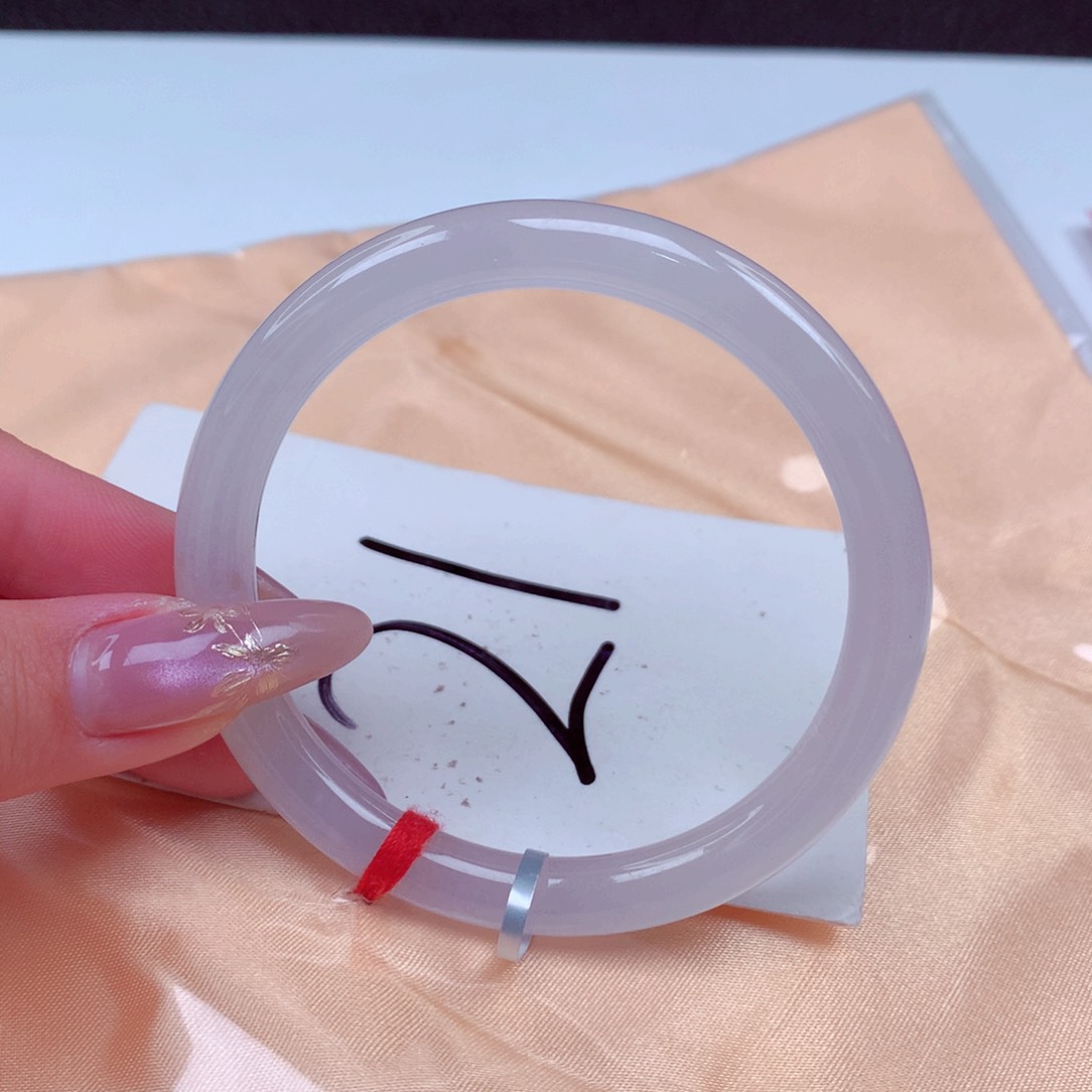 翡翠手镯未镶嵌翡翠53