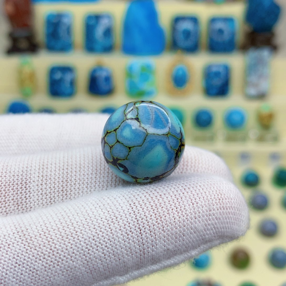 绿松石绿松石未镶嵌