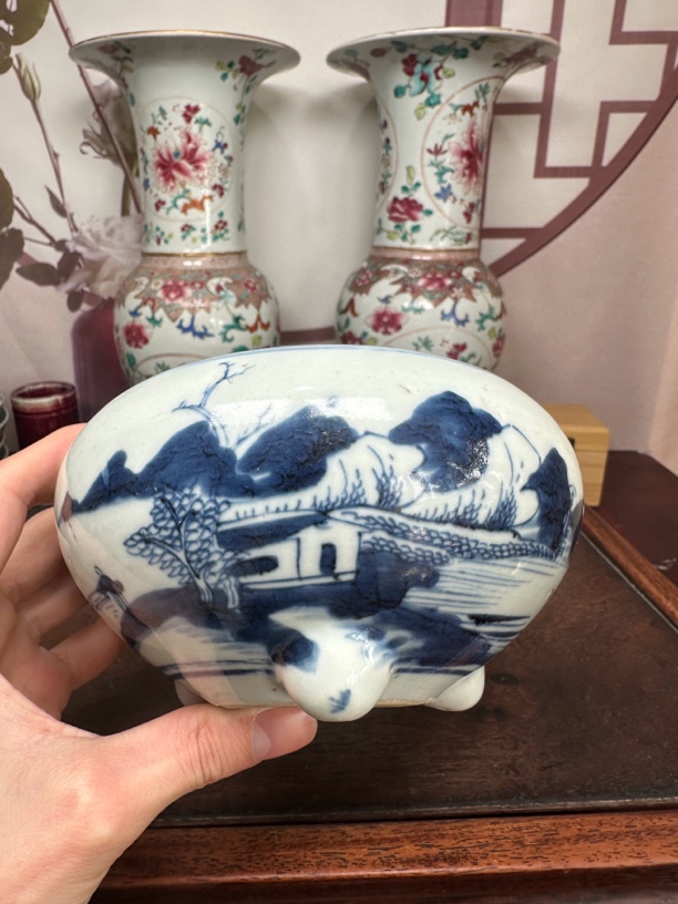 陶瓷工艺品青花山水香炉