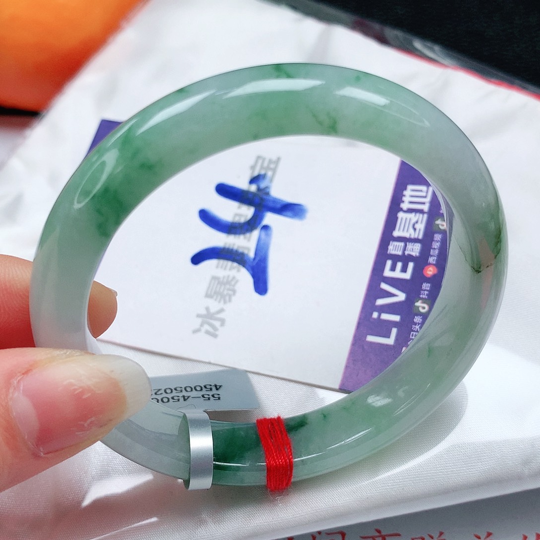 翡翠手镯未镶嵌缅甸天然a货翡翠