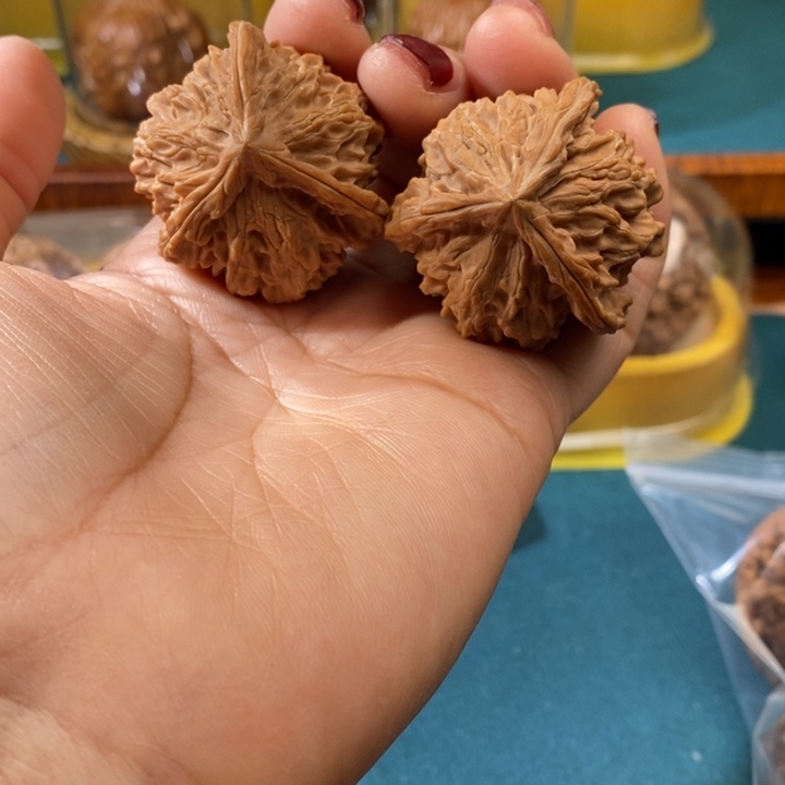 文玩核桃吊坠若**惜36正奔