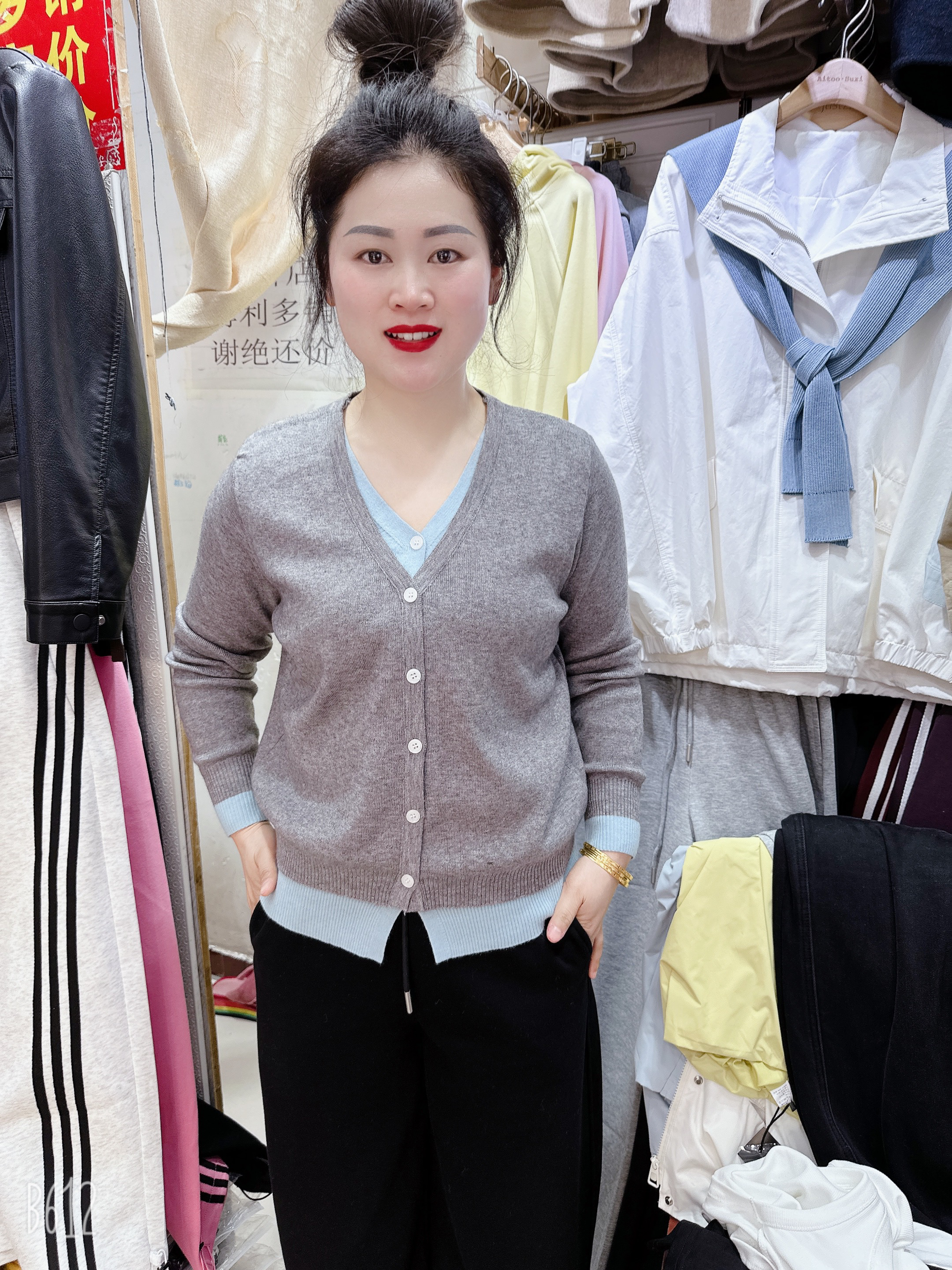 灰色针织打底衫女装
