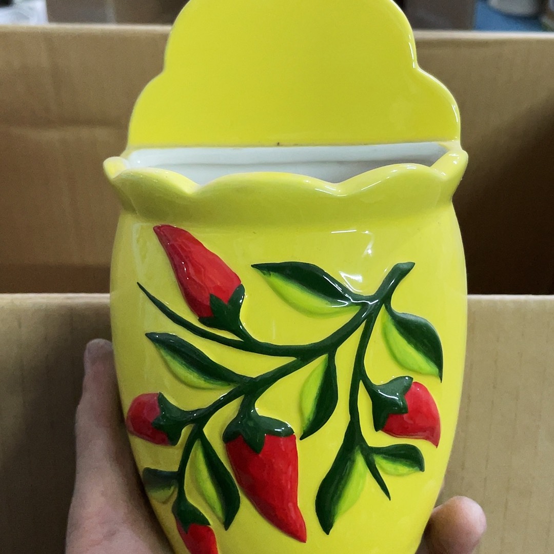 摆件   封釉。  微瑕。