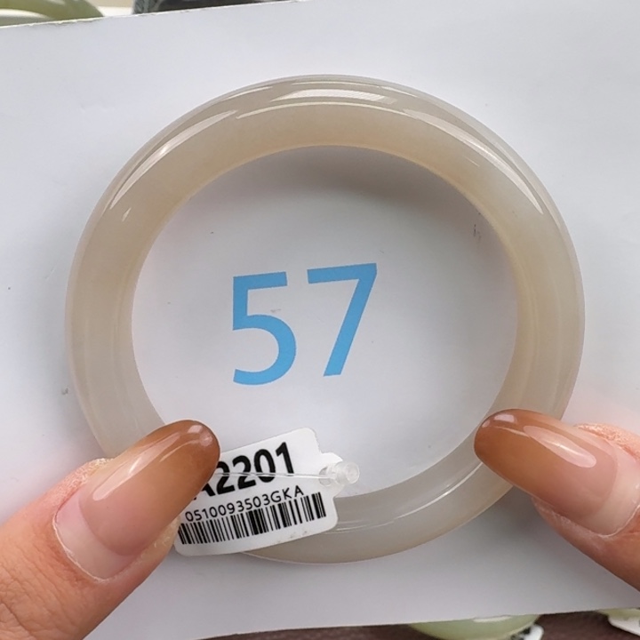 猛***乳和田玉未镶嵌手链