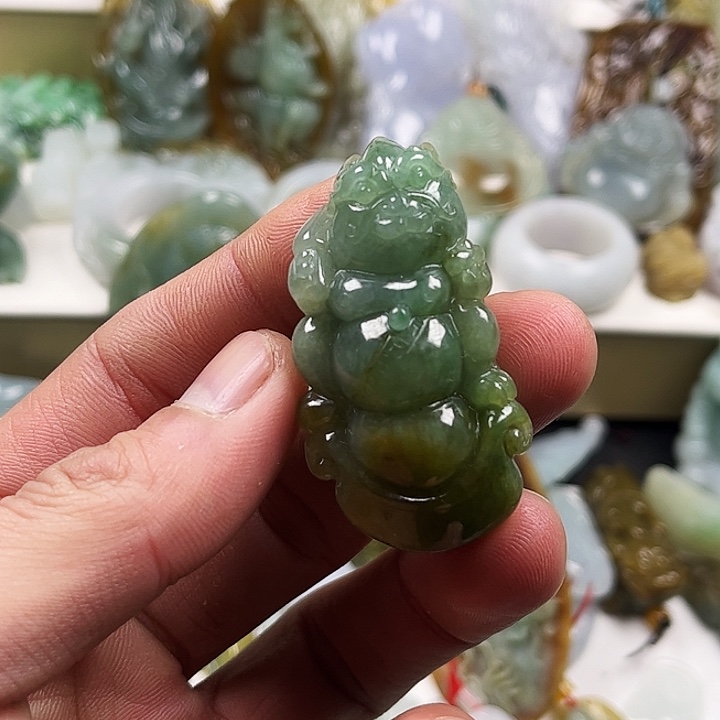 定制翡翠未镶嵌翡翠