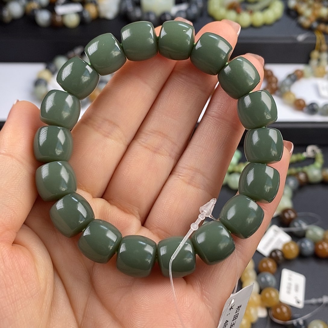 和田玉手串未镶嵌