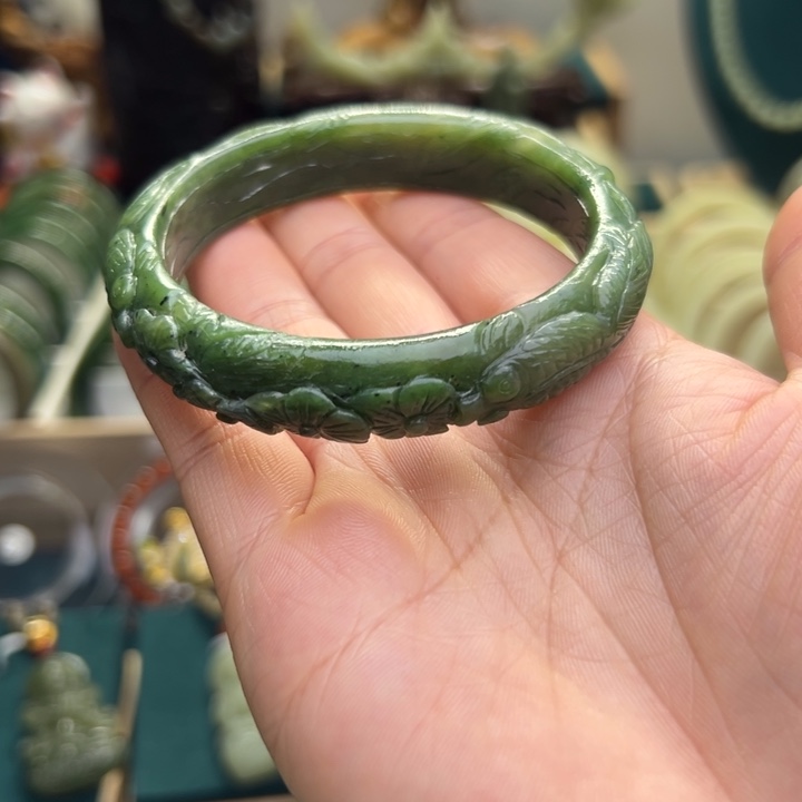 和田玉（碧玉）手镯未镶嵌58.5圈围4735