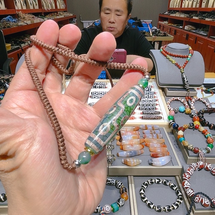 未镶嵌玛瑙/玉髓珠宝奇石