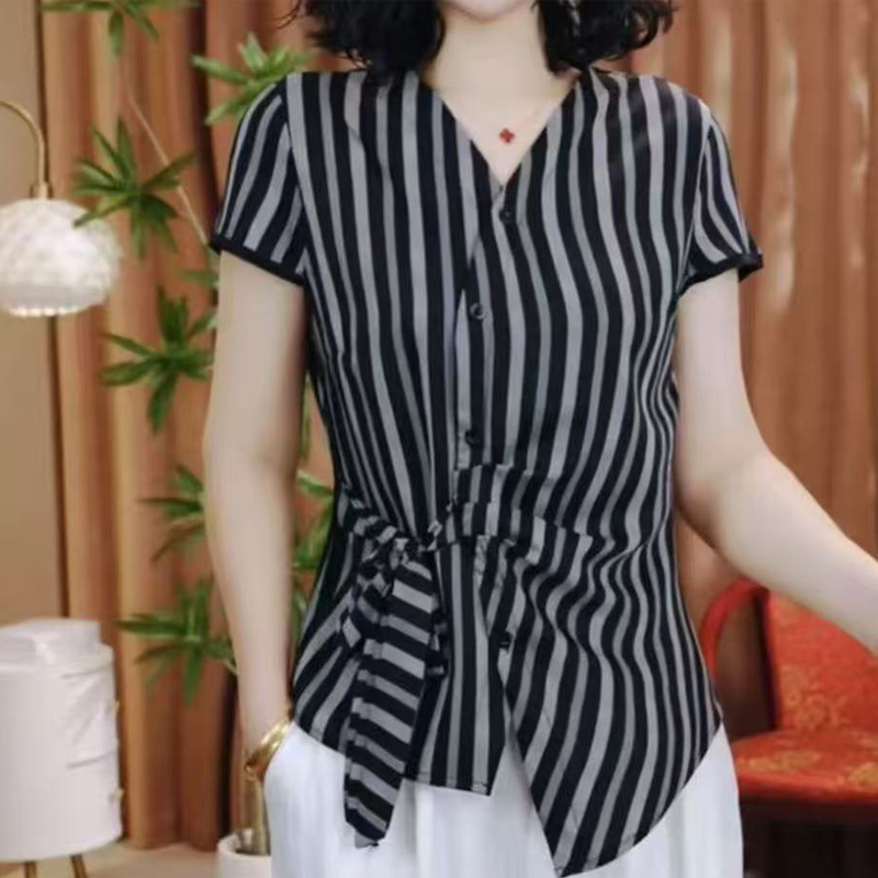 夏季新款休闲洋气短袖气质百搭V领显瘦开衫扣上衣小衫御姐风
