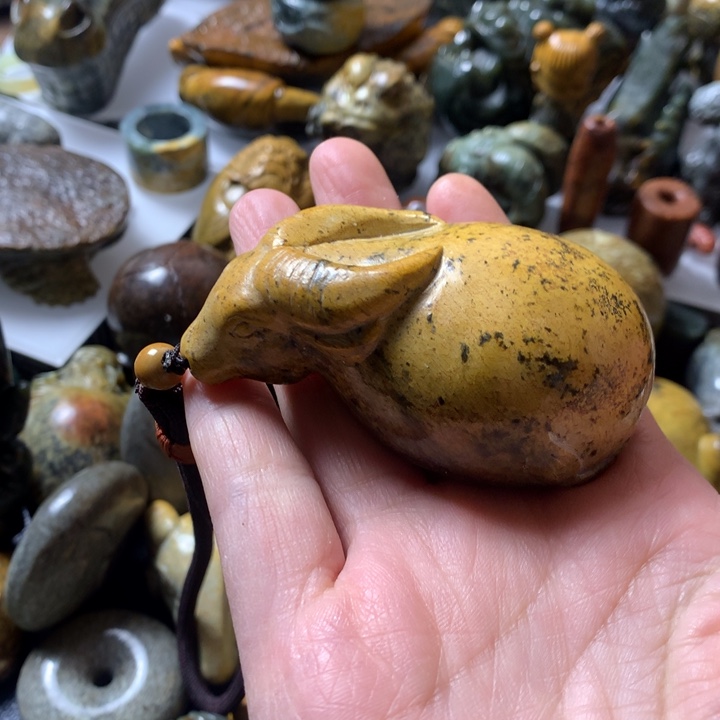 岫岩河磨玉（透闪石质玉）手链未镶嵌