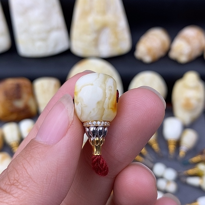 开***活琥珀未镶嵌裸石12金塔三通c994