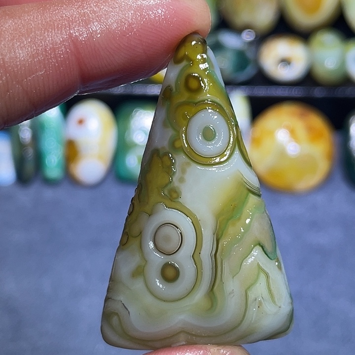 玛瑙/玉髓未镶嵌珠宝奇石