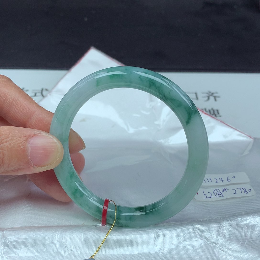 翡翠手镯未镶嵌52圈2460