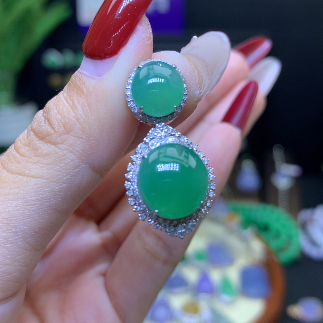 翡翠颈饰18K金镶嵌天然