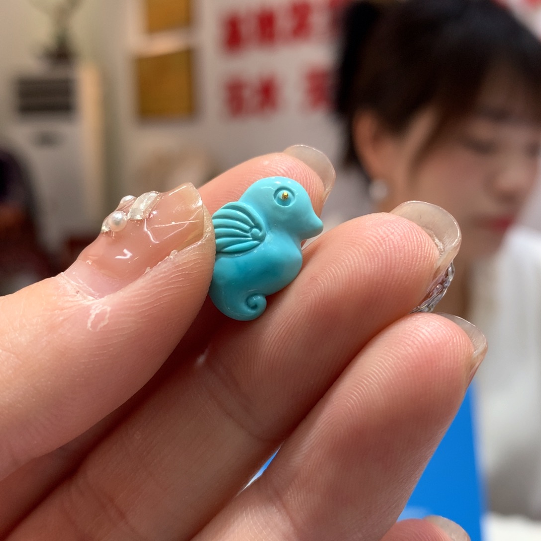 绿松石配饰未镶嵌