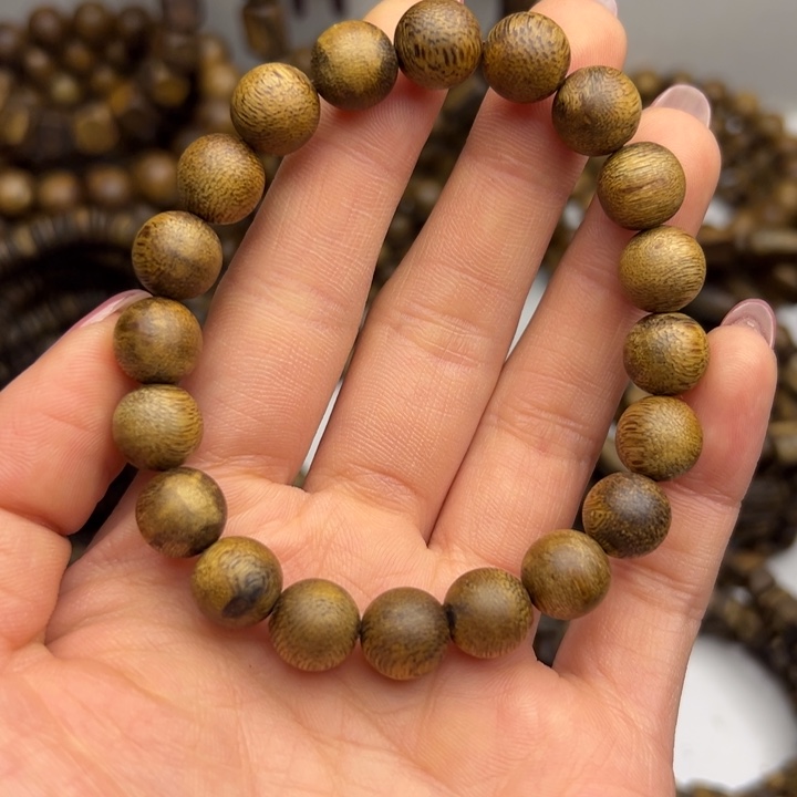 沉香碎屑沉香种植奇楠卡1.0，6.2克