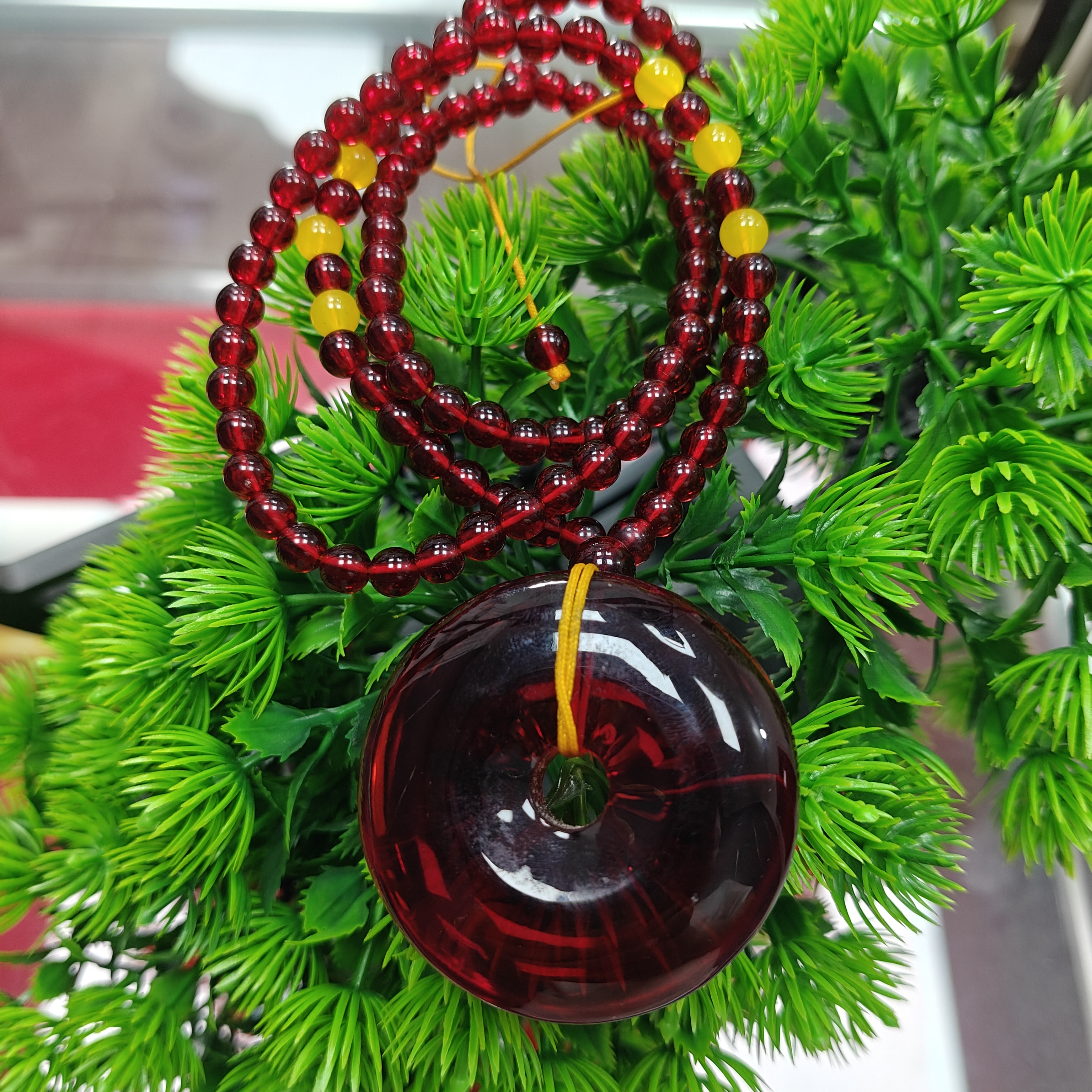 红色精美血泊平安扣