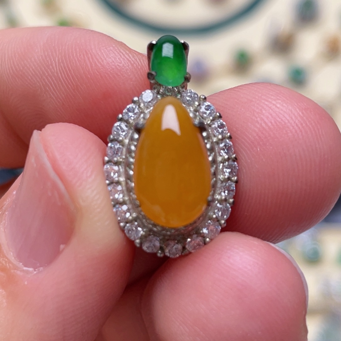 翡翠颈饰未镶嵌纯天然缅甸翡翠