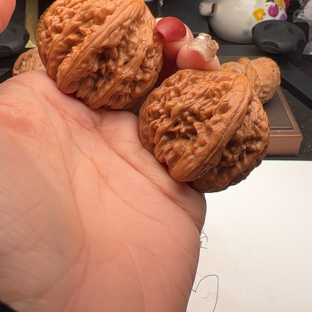 文玩核桃吊坠滢虎头王44