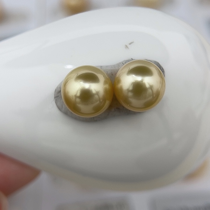 未镶嵌颈饰海水珍珠10-11mm 金珠 素钉