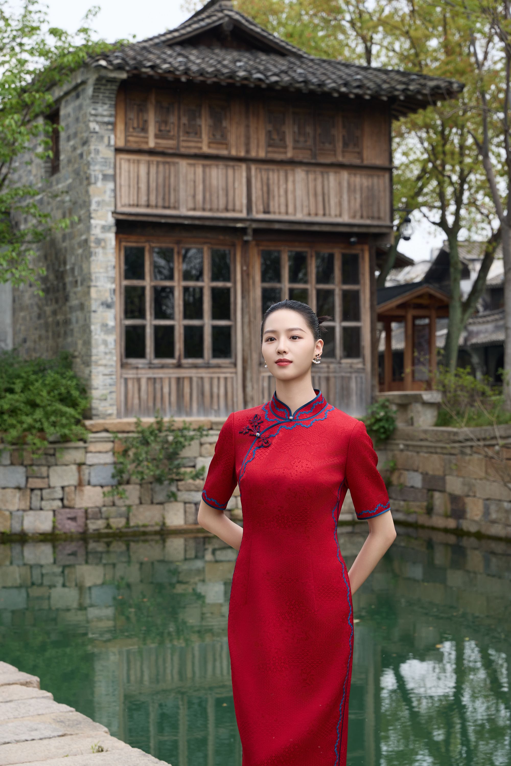 朱紫褕170586喜妈妈婚宴旗袍连衣裙改良大码红色中式高档显瘦高贵