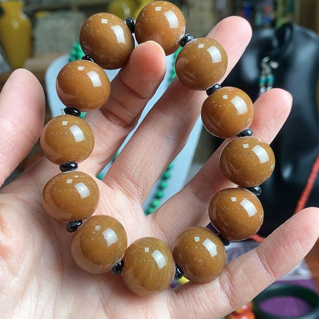 玻璃颈饰50487969708000