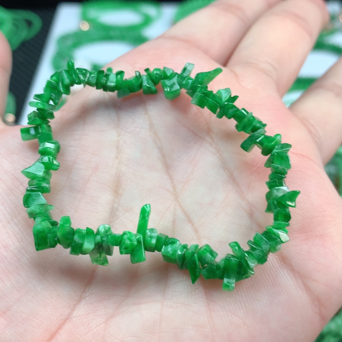 翡翠手链未镶嵌翡翠