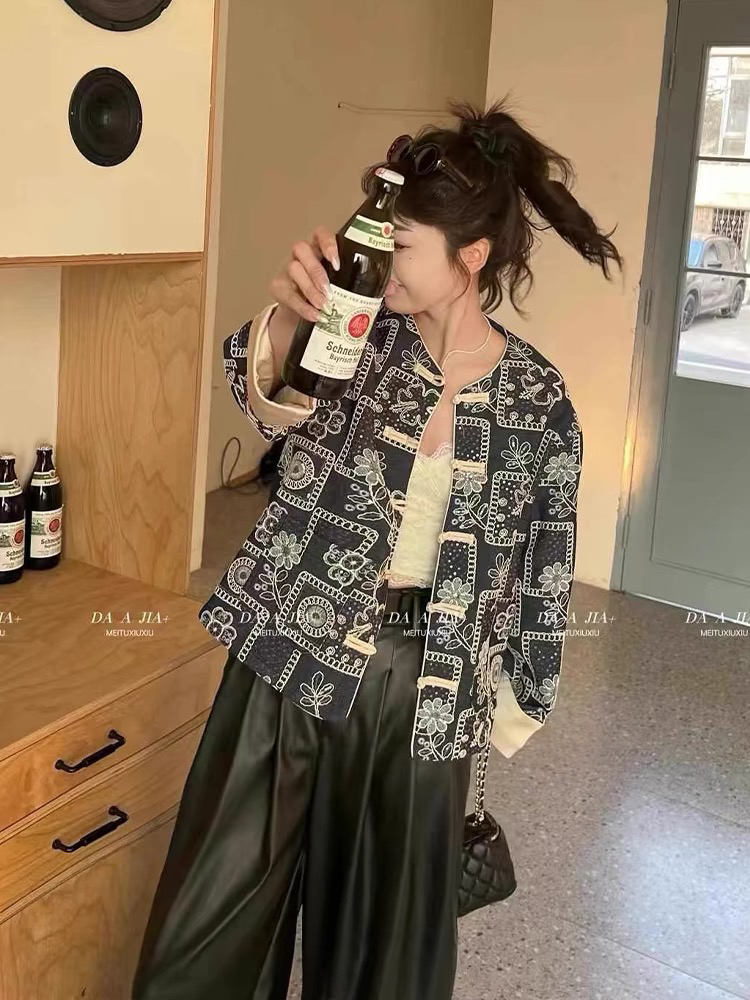 新中式国风盘扣外套女欧洲站2025年早春新款韩版圆领百搭显瘦上衣